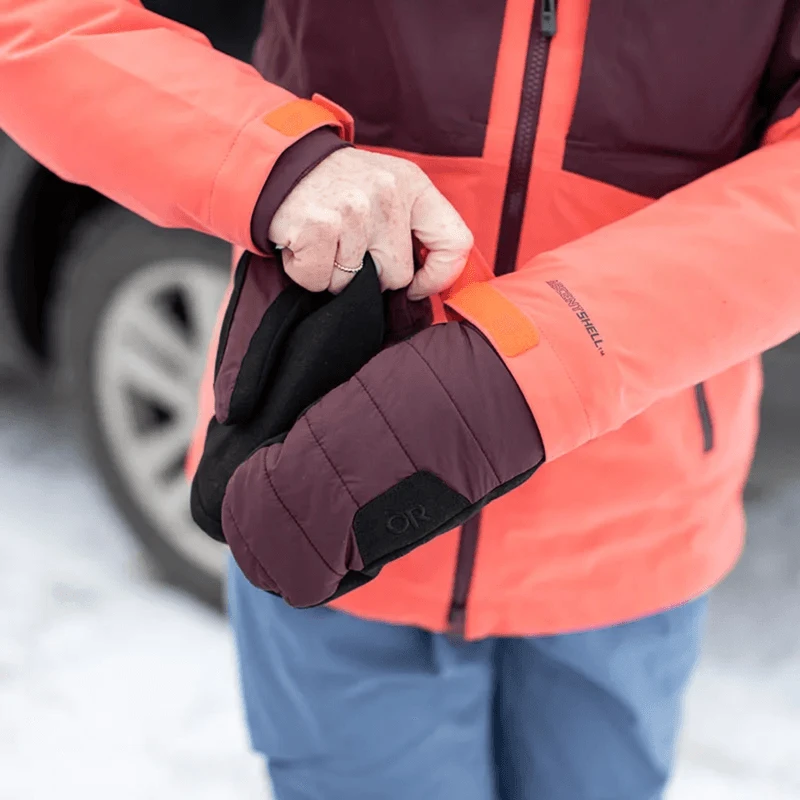 Outdoor Research Shadow Mitt - Women's 4 Outdoor Research Shadow Mitt - Women's - Image 2