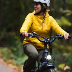 Outdoor Research SuperStrand LT Hooded Jacket - Women's 34 Outdoor Research SuperStrand LT Hooded Jacket - Women's -Outdoor Research LAR D24