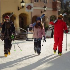 Outdoor Research Snowcrew Jacket - Women's -Outdoor Research MOTNAVBLU D9