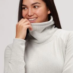 Outdoor Research Trail Mix Cowl Pullover Fleece - Women's -Outdoor Research SAN D3